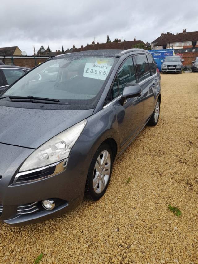 2011 Peugeot 5008 1.6 HDi 112 Exclusive 5dr