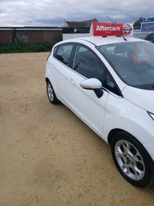 2011 Ford Fiesta 1.25 Zetec 5dr [82]