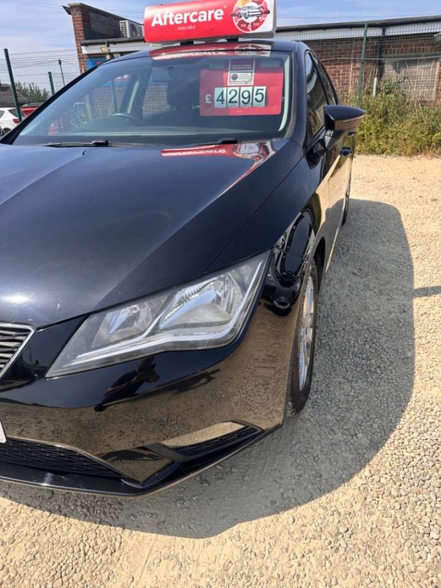 SEAT Leon 1.6 TDI SE 5dr Hatchback Diesel Black
