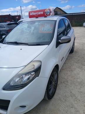 RENAULT CLIO at Southey Car Sales Sheffield